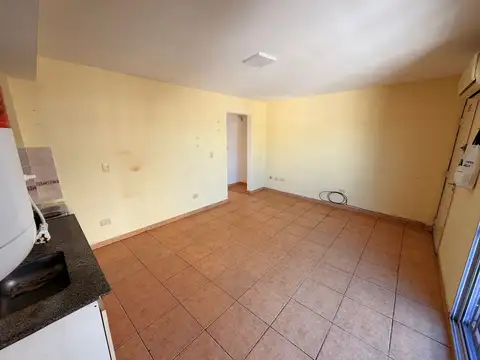Departamento 2 ambientes en Castelar Sur