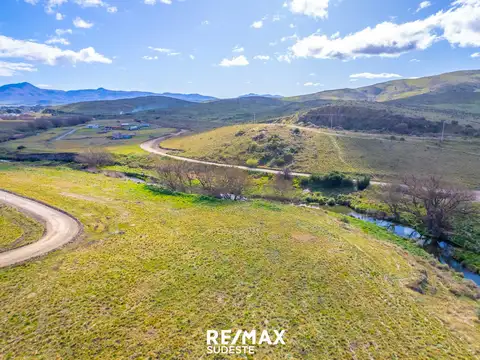 VENTA TERRENO. VILLA LA ARCADIA, LINDERO AL ARROYO