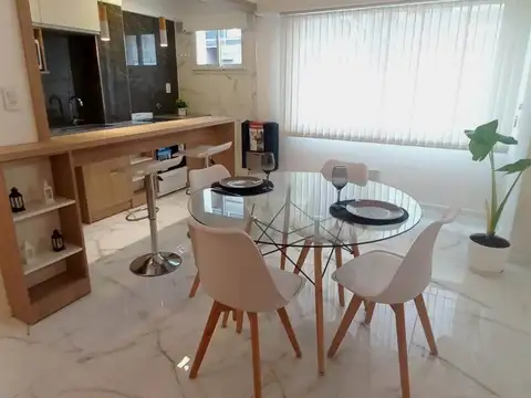 Santiago del Estero 1700, Piso 5