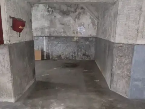 Cochera a 2 cuadras del Obelisco