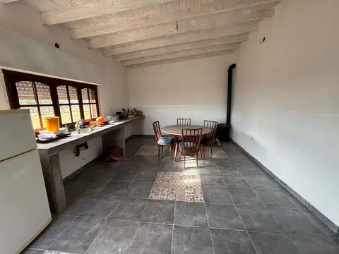 Casa 3 ambientes con 1 baño