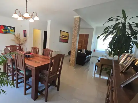 Casa en Venta en Mar Del Tuyu, USD 140.000