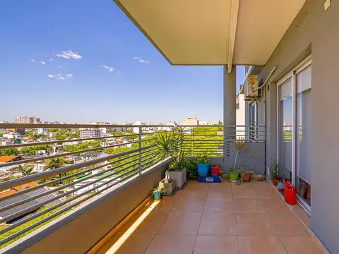 Avenida Salvador María del Carril 3000