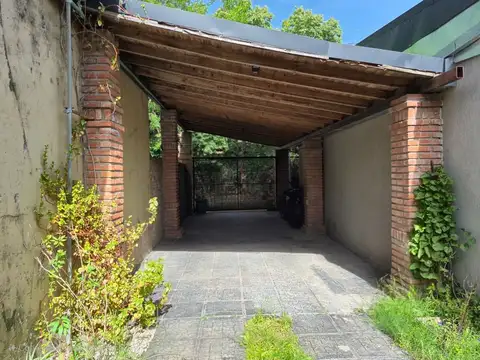 Depto Tipo Casa en Venta en Castelar Sur, USD 155.000