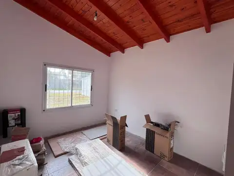 Casa 3 ambientes con 1 baño