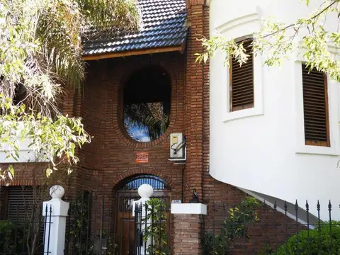 Casa 6 ambientes con 3 baños