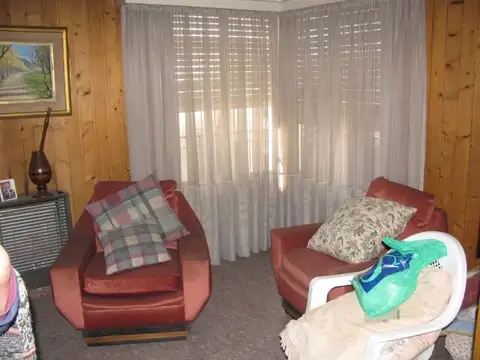 Piso muy amplio con garage patio y terraza