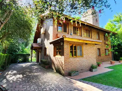 CASA EN VENTA 5 AMB NAUTICO ESCOBAR COUNTRY CLUB