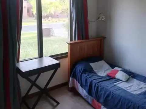 Casa en Venta con 4 cocheras