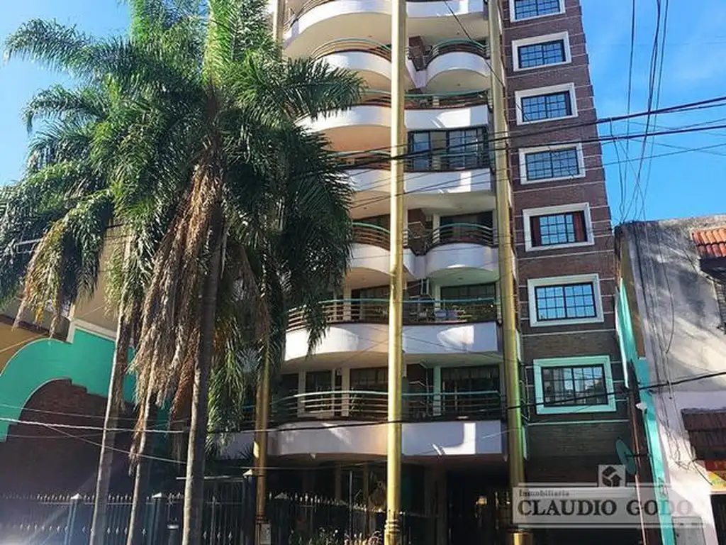 Crisologo Larralde Al 1000 4° Piso - Morón