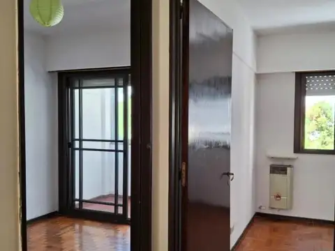 Campana 827 , Piso 3