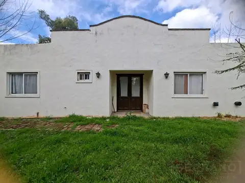 Venta Casa,  4 dormitorios, 2 baños, Parque Sakura, Galvez al 500, Apto Crédito