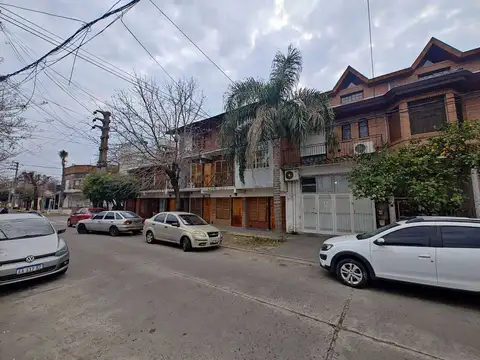 Depto Tipo Casa en Venta en Villa Luzuriaga, USD 38.000