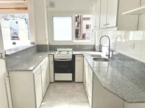 VENTA DEPARTAMENTO TRES AMBIENTES BELGRANO CON COCHERA