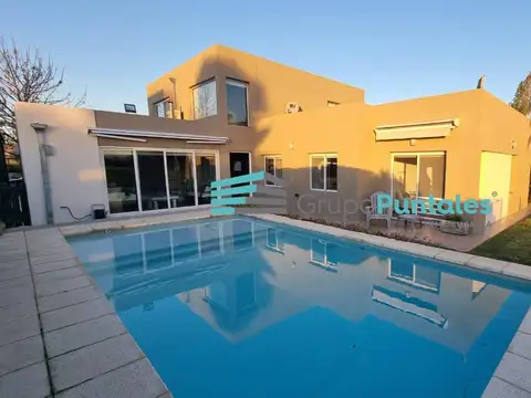 Casa en Venta en Countries y Barrios Cerrados en Esteban Echeverria, USD 330.000