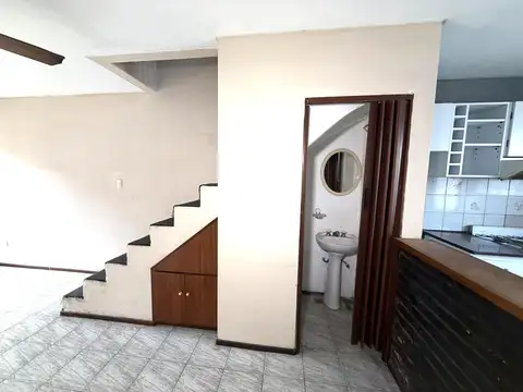 Depto Tipo Casa 3 ambientes con 1 baño
