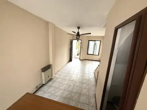 Depto Tipo Casa en Venta 33 años