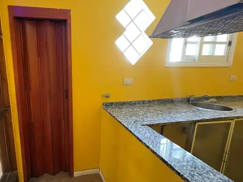 Depto Tipo Casa 4 ambientes con 1 baño