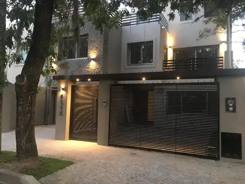 CASA EN VENTA EN MARTINEZ
