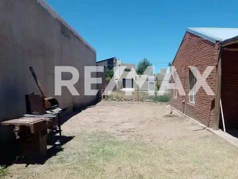 Calle Mario Benedetti 7600