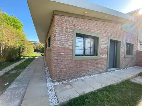 Casa 3 ambientes con 1 baño