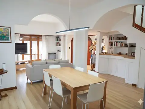 VENTA CASA 3 AMB. QUILMES + PARRILLA Y COCHERA