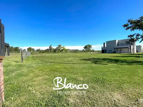 Puertos del Lago - Acacias -