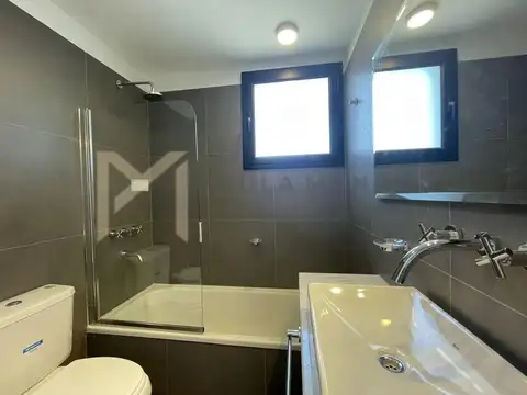 Departamento en Alquiler con 1 cocheras