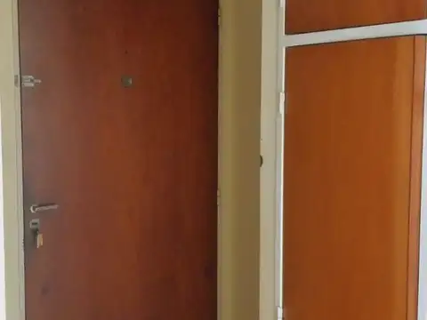 Monoambiente con balcón y cocina