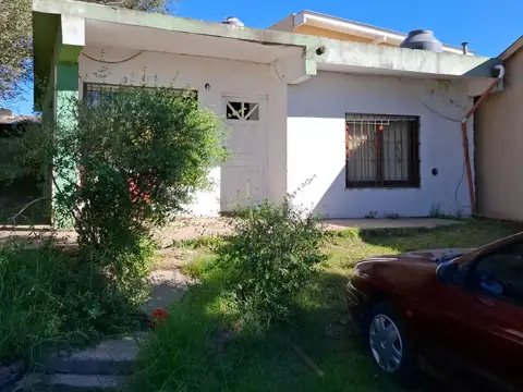 GRAN OPORTUNIDAD CASA,PATIO, LOCAL UNICA EN SU TIPO