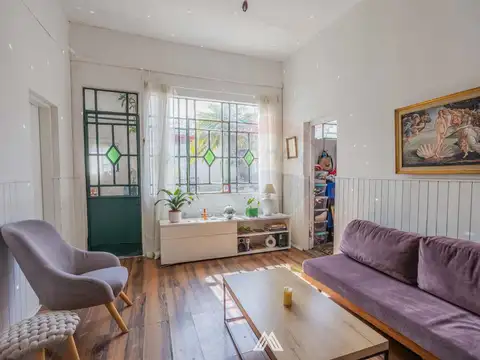 VENTA PARQUE BATLLE - CASA CON 3 APTOS RENTADOS