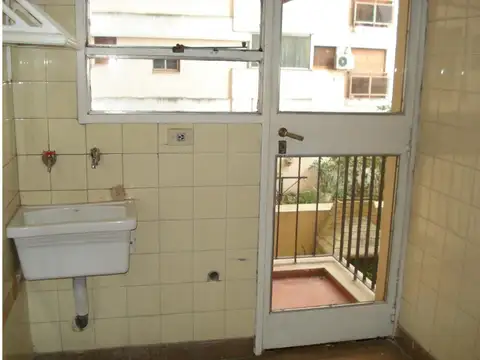 Departamento 4 ambientes con 2 baños