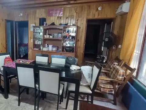 Casa 3 ambientes con 2 baños