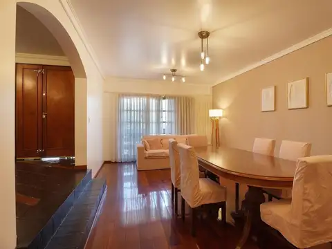 Casa 5 ambientes con 3 baños