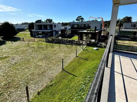 Casa en Alquiler en Rumenco, USD 1.800