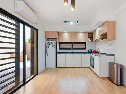VENTA CASA 3 AMBIENTES A ESTRENAR TERRAZA QUINCHO