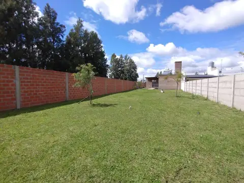Casa 3 ambientes con 1 baño
