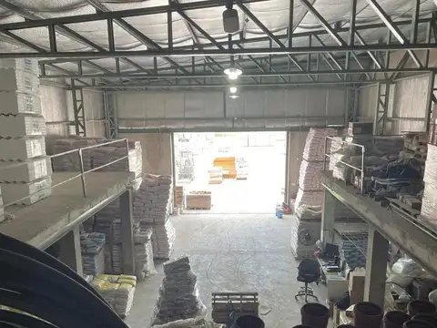 Depósito en Venta Fisherton