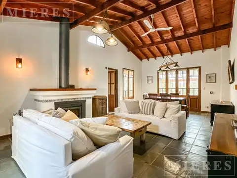 Casa en Venta en Don Torcuato, USD 295.000