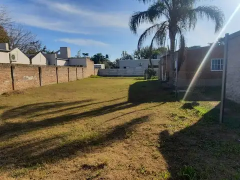 Terreno en Venta 30  mts Fondo