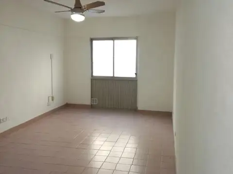 EXCELENTE MONOAMBIENTE  - MUY LUMINOSO