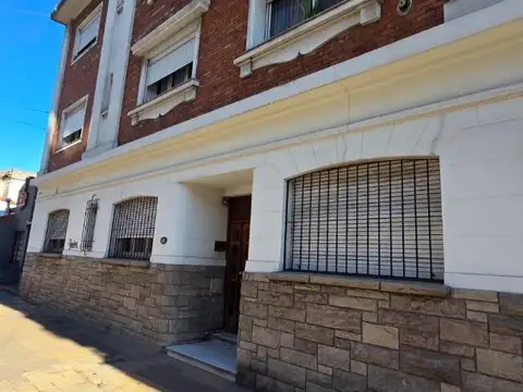 Alquiler Departamento 3 ambientes Lomas Oeste.
