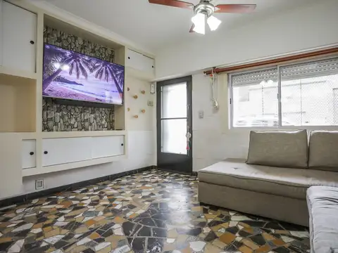 Depto Tipo Casa en Venta en Pompeya, USD 150.000