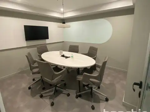 Oficina en Venta al Este