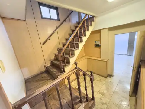 Depto Tipo Casa Monoambiente con 3 baños