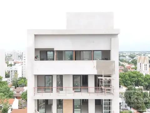 Departamento 4 ambientes en Venta Bernal Centro - en dos plantas