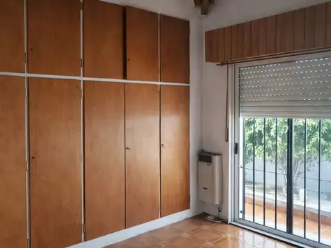 PH EN VENTA DE 4 AMBIENTES EN LOMAS DEL MIRADOR