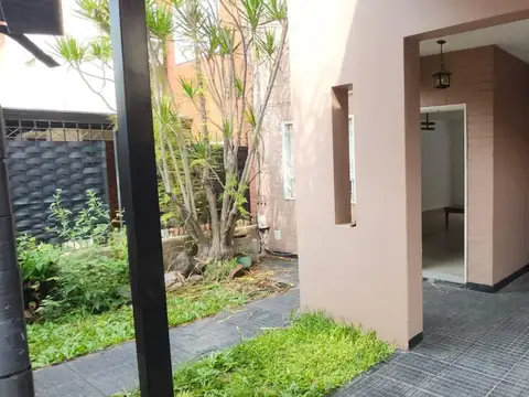 Casa en Ciudad Evita Barrio Democracia 3 dormitorios