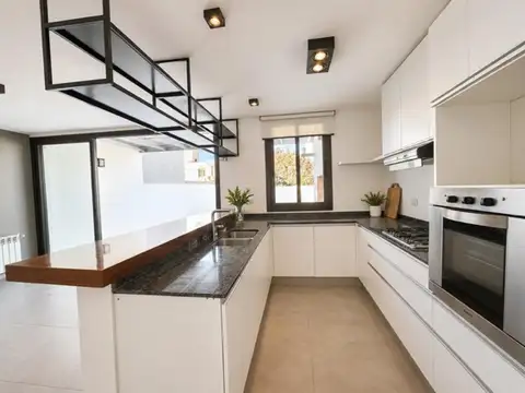 Casa en Alquiler 2 años