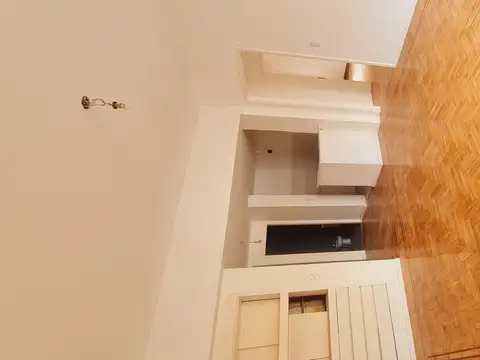 Avenida Juan De Garay 3200, Piso 1